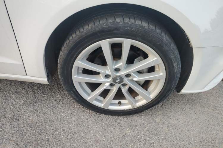 Used Audi A3 2020 Restyled Sportback 35 TFSI Entry-Level China VI Emission Standard Right Front Wheel Hub