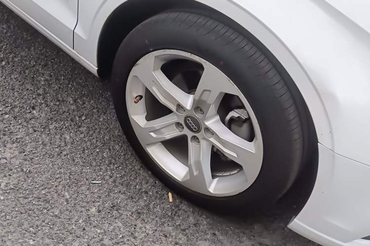 Used Audi A3 2020 Restyled Limousine 35 TFSI Ambition Version China VI Right Front Wheel Hub