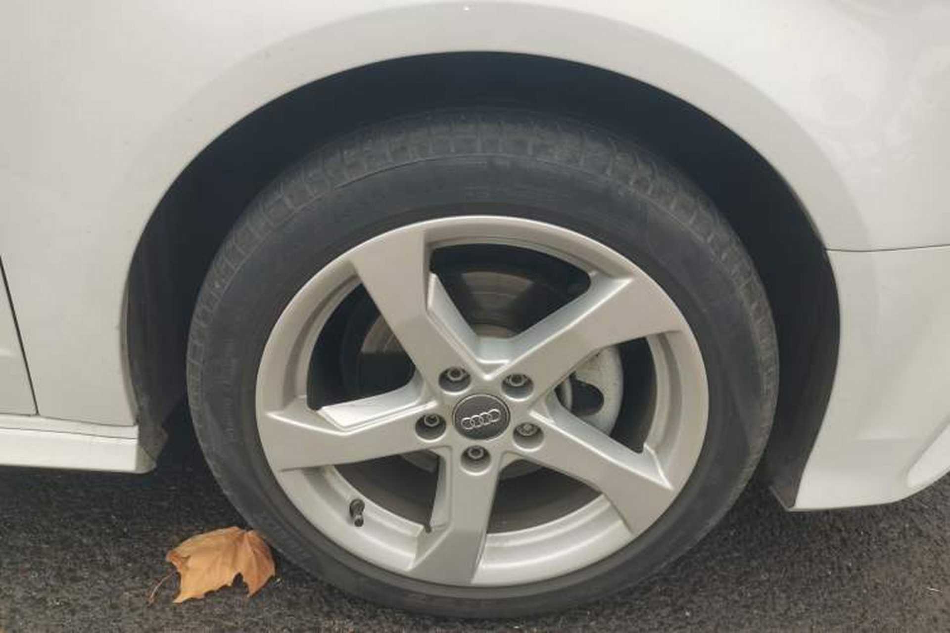 Used Audi A3 2020 Sportback 35 TFSI Fashion Edition China VI Emission Standard Right Front Wheel Hub