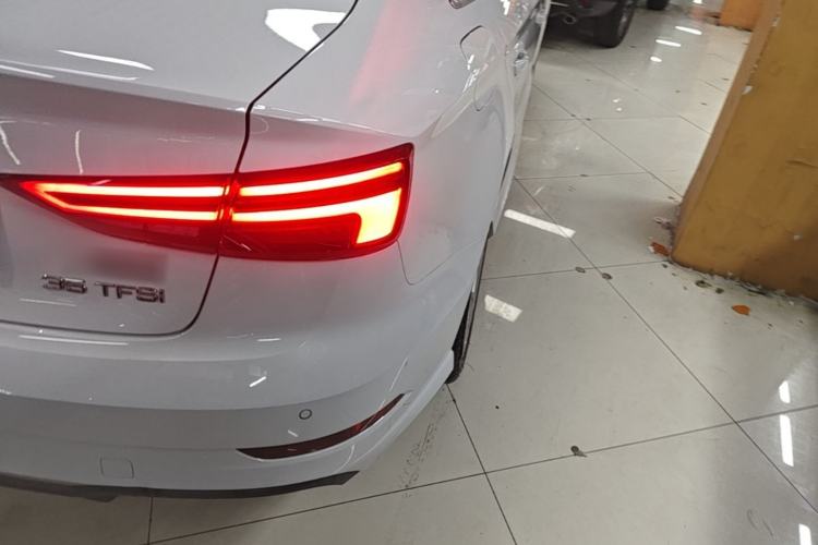 Used Audi A3 2020 Limousine 35 TFSI Fashion Edition China VI Emission Standard Right Rear Taillight