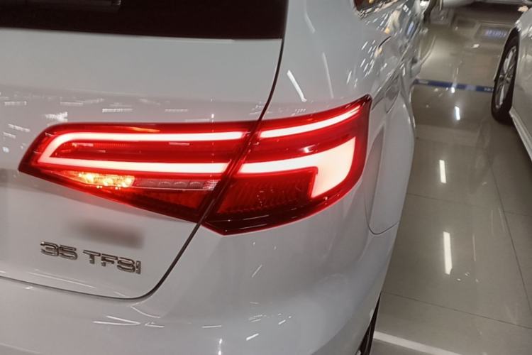 Used Audi A3 2020 Sportback 35 TFSI Fashion Edition China VI Emission Standard Right Rear Taillight