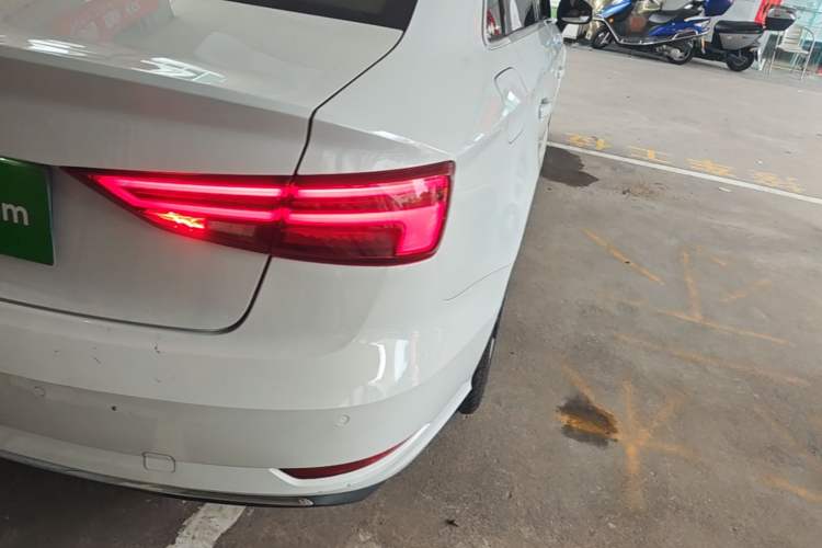 Used Audi A3 2020 Limousine 35 TFSI Ambition China VI Right Rear Taillight