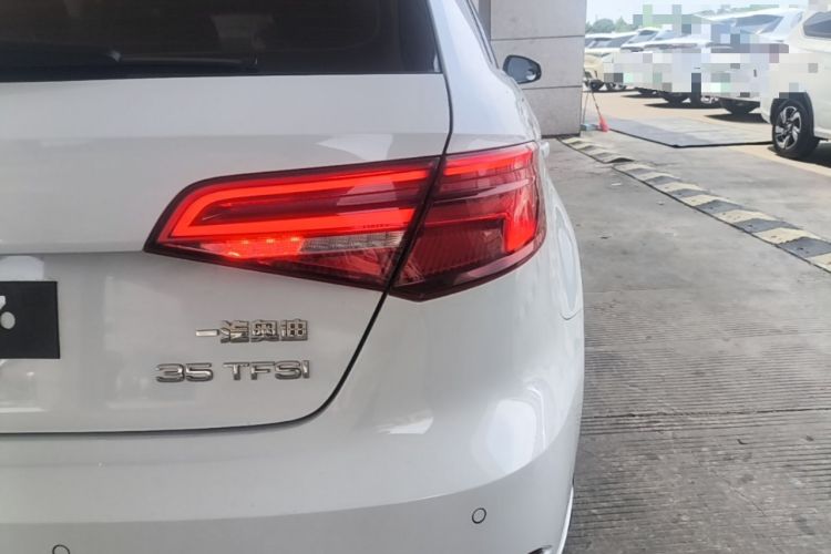 Used Audi A3 2020 Sportback 35 TFSI Fashion Edition China VI Emission Standard Right Rear Taillight
