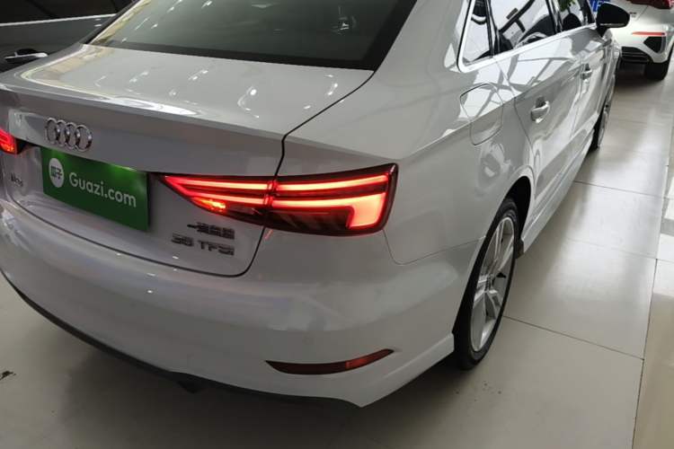 Used Audi A3 2020 Limousine 35 TFSI Fashion Edition China VI Emission Standard Right Rear Taillight