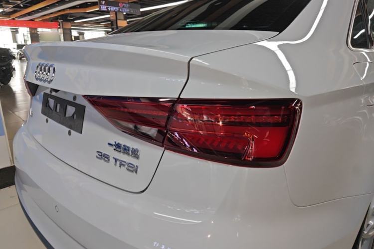 Used Audi A3 2020 Limousine 35 TFSI Fashion Edition China VI Emission Standard Right Rear Taillight