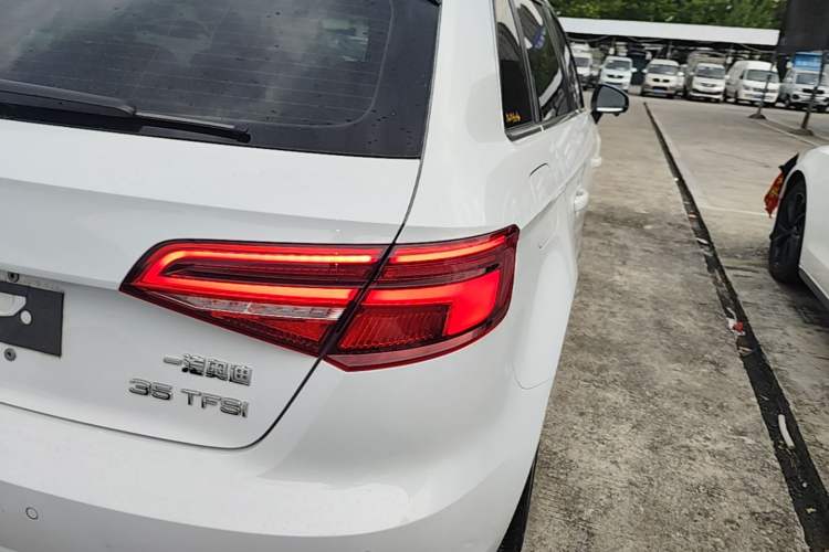 Used Audi A3 2020 Restyled Sportback 35 TFSI Entry-Level China VI Emission Standard Right Rear Taillight