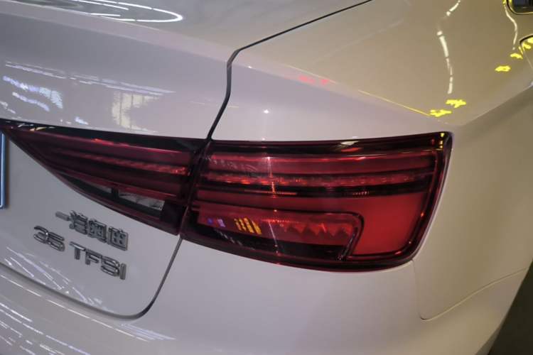 Used Audi A3 2020 Limousine 35 TFSI Fashion Edition China VI Emission Standard Right Rear Taillight