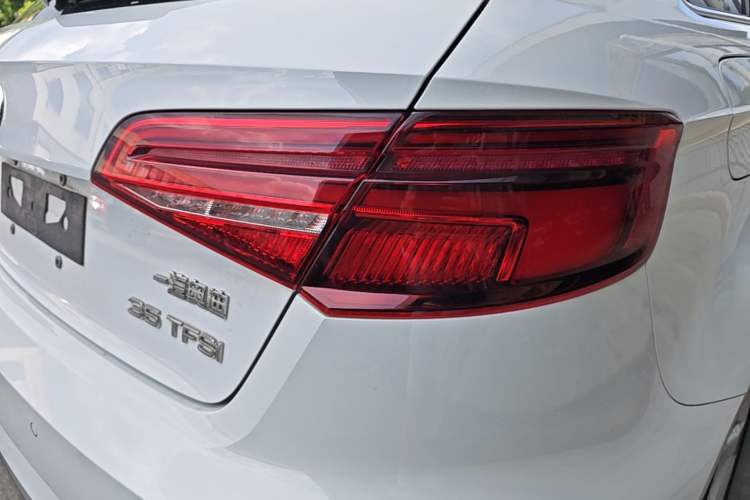 Used Audi A3 2020 Sportback 35 TFSI Fashion Edition China VI Emission Standard Right Rear Taillight