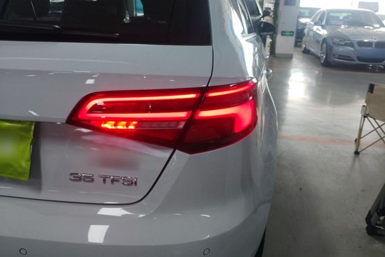 Used Audi A3 2020 Restyled Sportback 35 TFSI Entry-Level China VI Emission Standard Right Rear Taillight