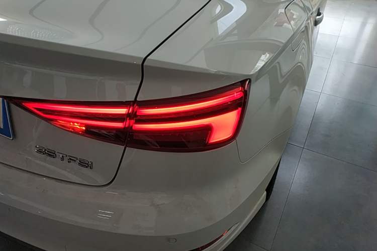 Used Audi A3 2020 Limousine 35 TFSI Fashion Edition China VI Emission Standard Right Rear Taillight