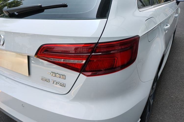 Used Audi A3 2020 Sportback 35 TFSI Fashion Edition China VI Emission Standard Right Rear Taillight