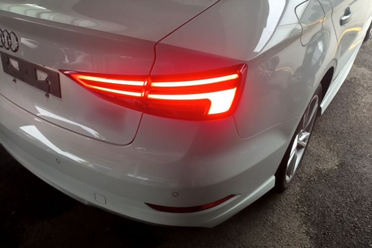 Used Audi A3 2020 Limousine 35 TFSI Fashion Edition China VI Emission Standard Right Rear Taillight