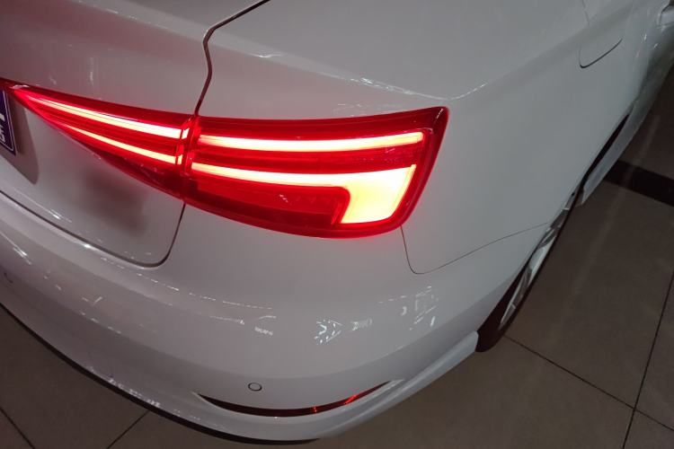 Used Audi A3 2020 Limousine 35 TFSI Fashion Edition China VI Emission Standard Right Rear Taillight