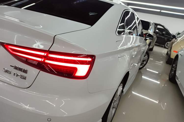 Used Audi A3 2020 Limousine 35 TFSI Fashion Edition China VI Emission Standard Right Rear Taillight