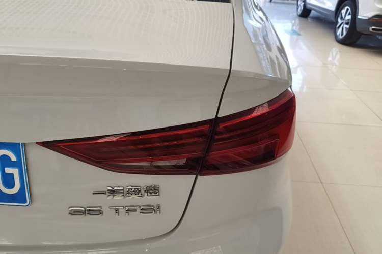 Used Audi A3 2020 Limousine 35 TFSI Ambition China VI Right Rear Taillight