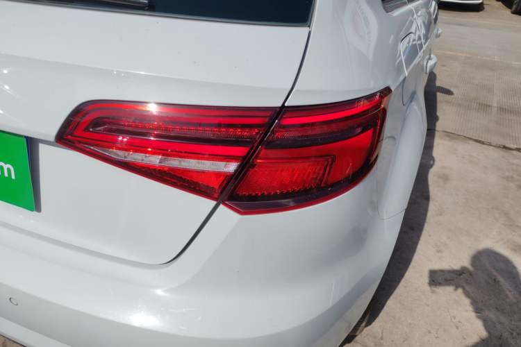 Used Audi A3 2020 Sportback 35 TFSI Style Edition China VI Emission Standard Right Rear Taillight