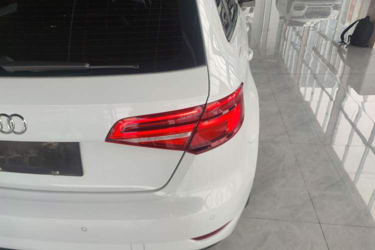 Used Audi A3 2020 Restyled Sportback 35 TFSI Entry-Level China VI Emission Standard Right Rear Taillight