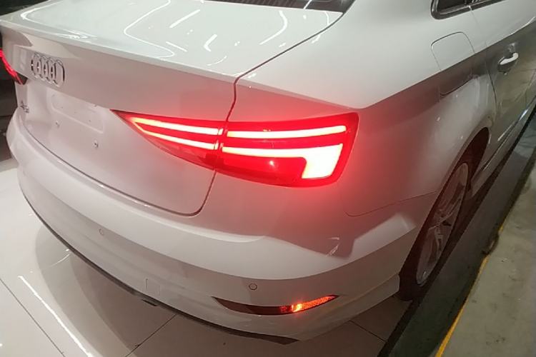 Used Audi A3 2020 Limousine 35 TFSI Fashion Edition China VI Emission Standard Right Rear Taillight