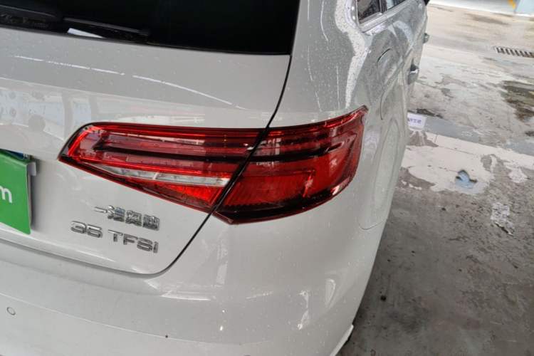 Used Audi A3 2020 Sportback 35 TFSI Fashion Edition China VI Emission Standard Right Rear Taillight