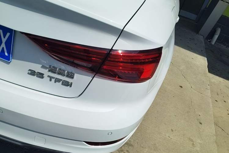 Used Audi A3 2020 Limousine 35 TFSI Fashion Edition China VI Emission Standard Right Rear Taillight