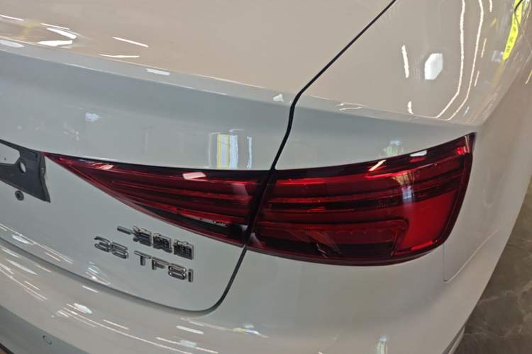 Used Audi A3 2020 Limousine 35 TFSI Fashion Edition China VI Emission Standard Right Rear Taillight