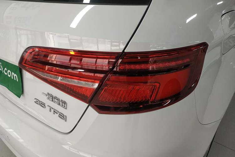 Used Audi A3 2020 Restyled Sportback 35 TFSI Entry-Level China VI Emission Standard Right Rear Taillight
