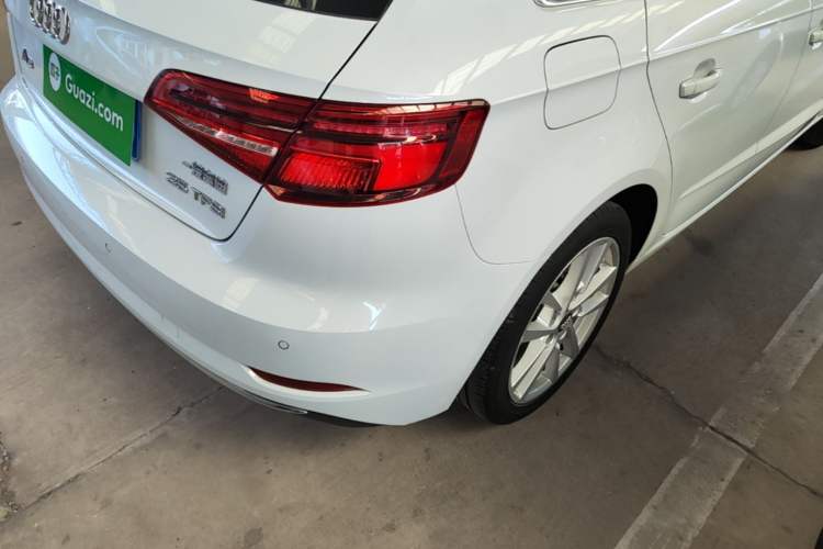 Used Audi A3 2020 Sportback 35 TFSI Ambition China VI Right Rear Taillight