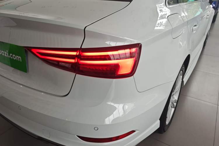 Used Audi A3 2020 Limousine 35 TFSI Fashion Edition China VI Emission Standard Right Rear Taillight