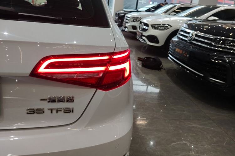 Used Audi A3 2020 Sportback 35 TFSI Fashion Edition China VI Emission Standard Right Rear Taillight