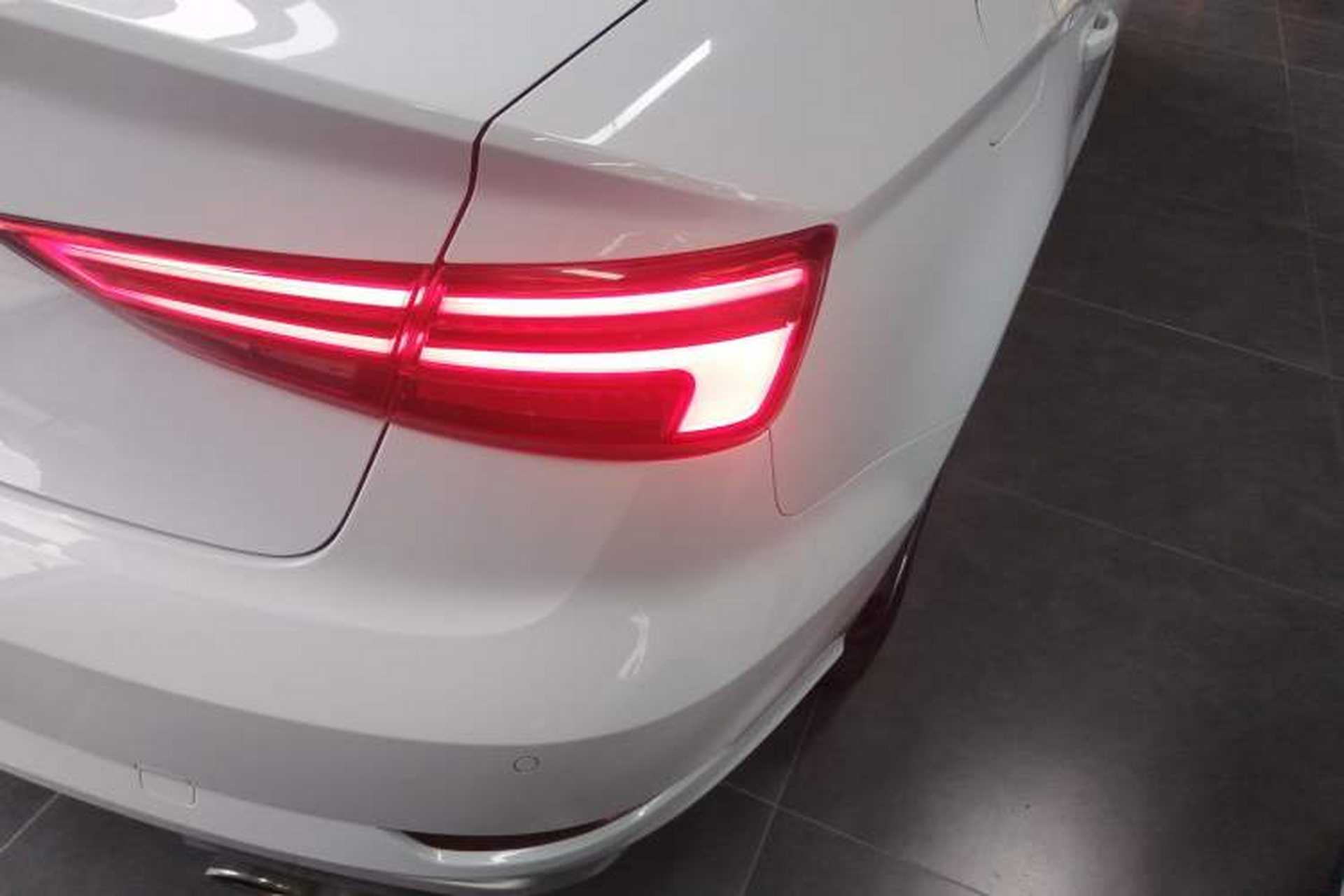 Used Audi A3 2020 Limousine 35 TFSI Ambition China VI Right Rear Taillight