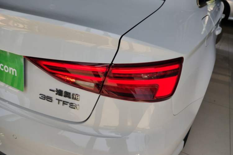 Used Audi A3 2020 Limousine 35 TFSI Fashion Edition China VI Emission Standard Right Rear Taillight