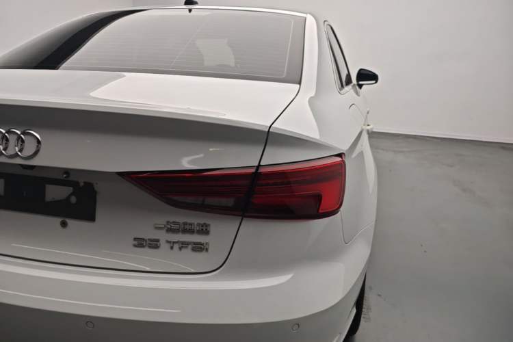 Used Audi A3 2020 Limousine 35 TFSI Ambition China VI Right Rear Taillight