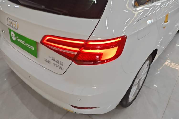 Used Audi A3 2020 Restyled Sportback 35 TFSI Entry-Level China VI Emission Standard Right Rear Taillight