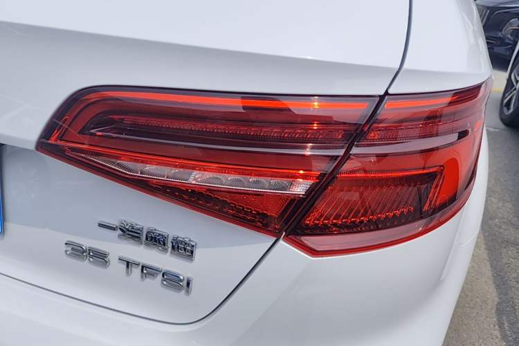 Used Audi A3 2020 Sportback 35 TFSI Fashion Edition China VI Emission Standard Right Rear Taillight