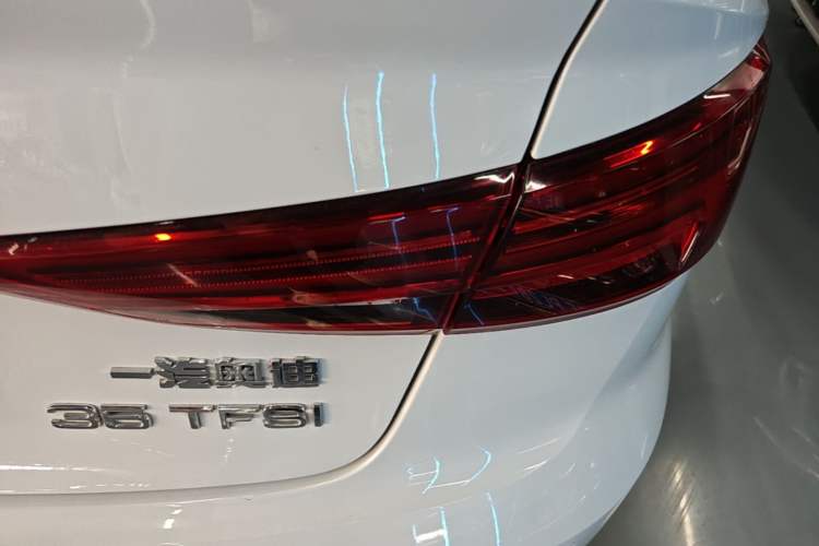 Used Audi A3 2020 Limousine 35 TFSI Fashion Edition China VI Emission Standard Right Rear Taillight