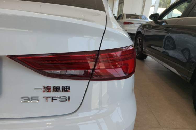Used Audi A3 2020 Limousine 35 TFSI Fashion Edition China VI Emission Standard Right Rear Taillight