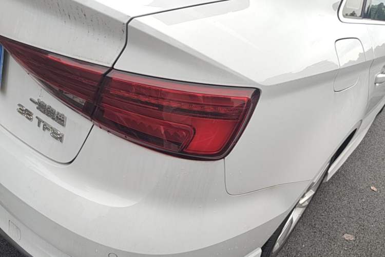 Used Audi A3 2020 Limousine 35 TFSI Fashion Edition China VI Emission Standard Right Rear Taillight