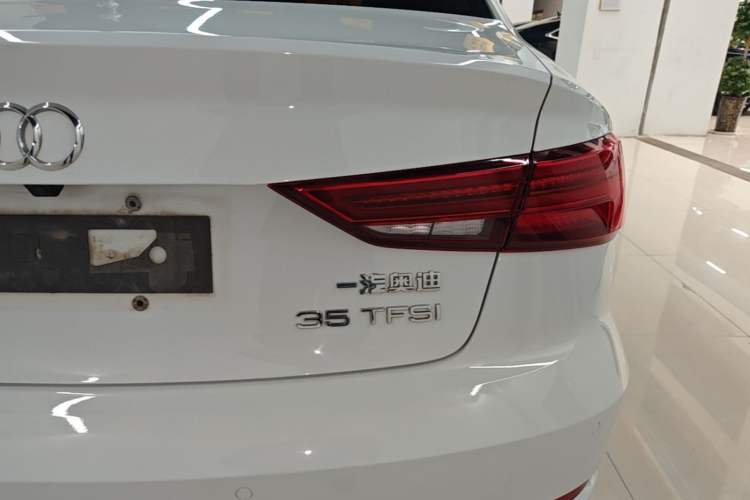 Used Audi A3 2020 Limousine 35 TFSI Ambition China VI Right Rear Taillight