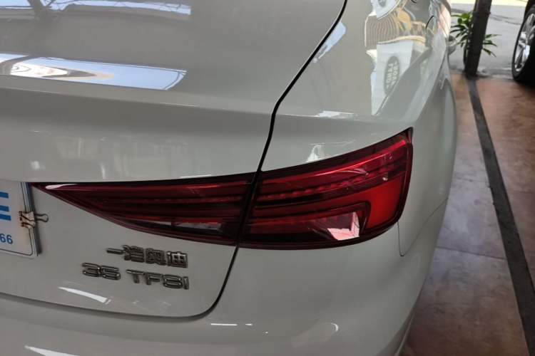 Used Audi A3 2020 Limousine 35 TFSI Fashion Edition China VI Emission Standard Right Rear Taillight
