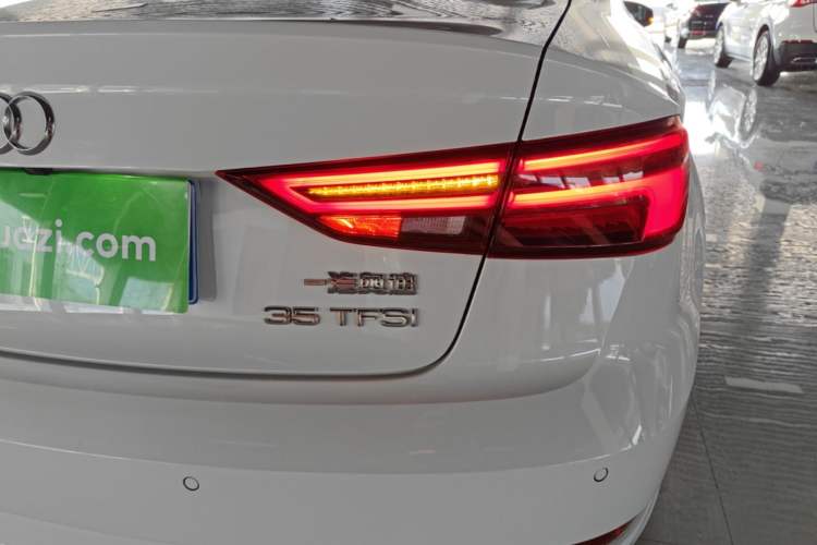 Used Audi A3 2020 Limousine 35 TFSI Style Edition China VI Emission Standard Right Rear Taillight