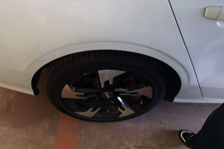 Used Audi A3 2020 Limousine 35 TFSI Ambition China VI Right Rear Wheel Hub