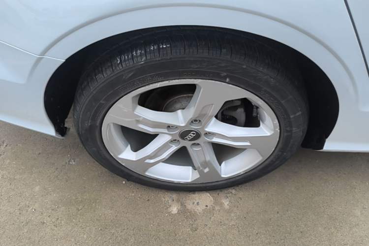 Used Audi A3 2020 Restyled Limousine 35 TFSI Ambition Version China VI Right Rear Wheel Hub