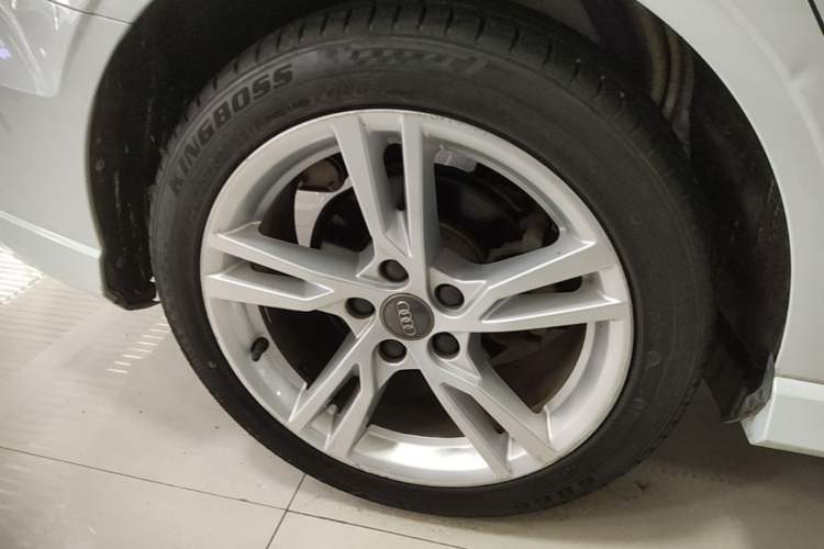 Used Audi A3 2020 Limousine 35 TFSI Fashion Edition China VI Emission Standard Right Rear Wheel Hub