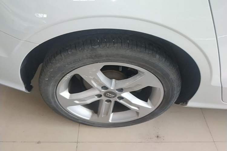 Used Audi A3 2020 Restyled Limousine 35 TFSI Ambition Version China VI Right Rear Wheel Hub