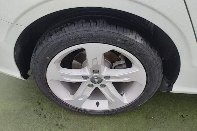 Used Audi A3 2020 Restyled Limousine 35 TFSI Ambition Version China VI Right Rear Wheel Hub