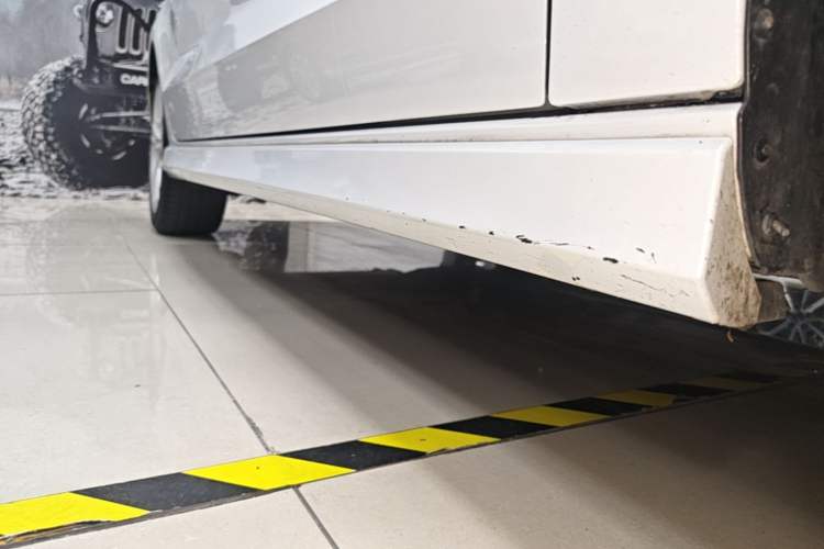 Used Audi A3 2020 Limousine 35 TFSI Fashion Edition China VI Emission Standard Right Side Sill