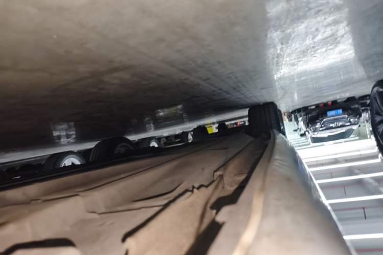 Used Audi A3 2020 Sportback 35 TFSI Fashion Edition China VI Emission Standard Right Side Sill