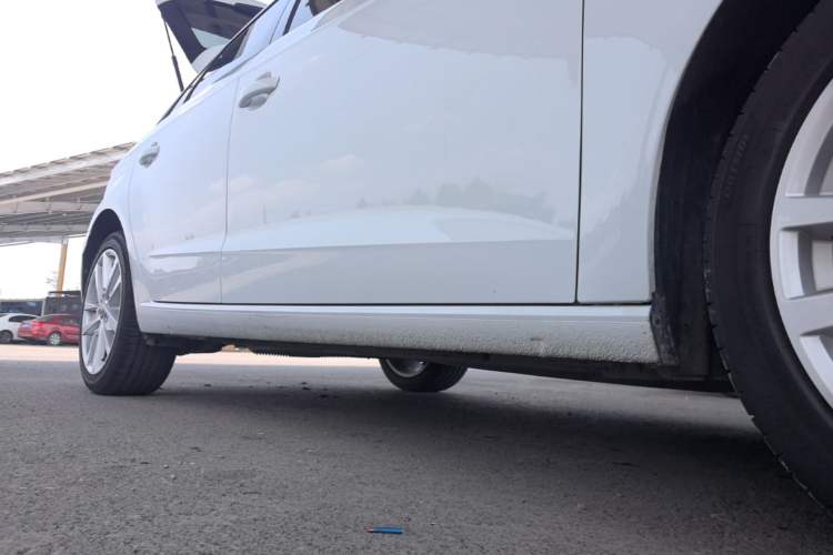 Used Audi A3 2020 Restyled Sportback 35 TFSI Entry-Level China VI Emission Standard Right Side Sill