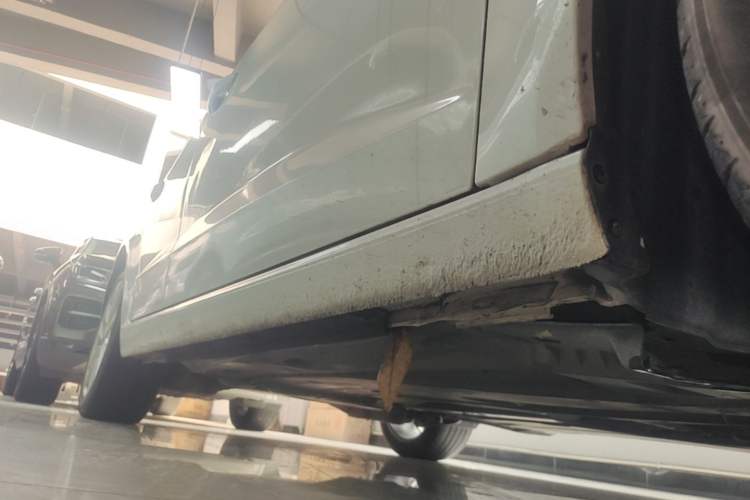Used Audi A3 2020 Restyled Sportback 35 TFSI Entry-Level China VI Emission Standard Right Side Sill