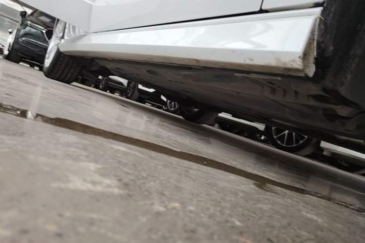 Used Audi A3 2020 Limousine 35 TFSI Fashion Edition China VI Emission Standard Right Side Sill